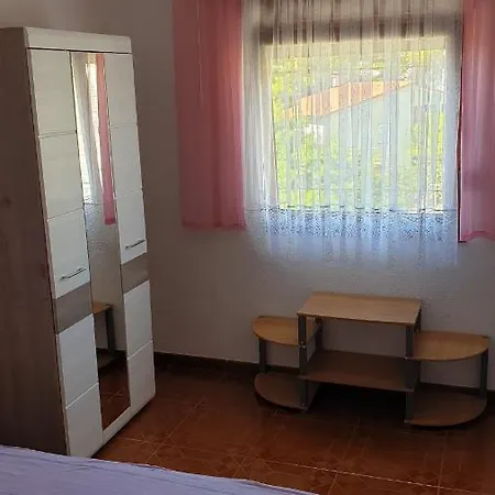 Pensionat Apartmens Spiko 2 3*