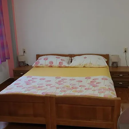 Pensionat Apartmens Spiko 2