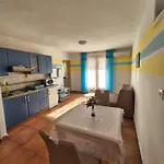 Gostinjska kuća Apartmens Spiko Hvar Town