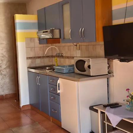Apartmens Spiko 2 Konukevi Hvar Town