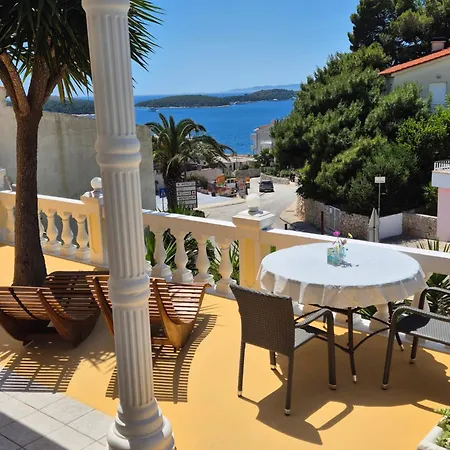 Pensionat Apartmens Spiko 2 3*