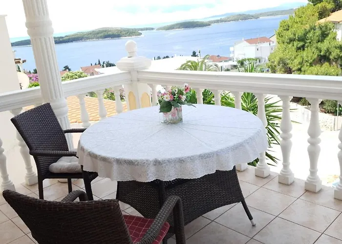 Guest house Apartmens Spiko 3*