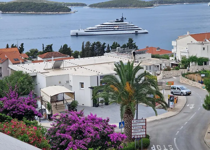 Guest house Apartmens Spiko 3*